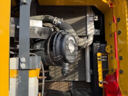 Komatsu PC 228 USLC-11