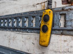 RENAULT D19 280 DTI+DHOLLANDIA 2T.