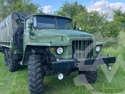 Ural 375D Ural 375D 6 x 6, 7.0 V8