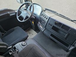 MAN TGL 12.220 / HIAB CRANE / MACHINE TRANSPORT