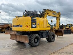 Komatsu PW180-11