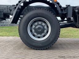 Mercedes-Benz Zetros 2045 Chassis Cabin