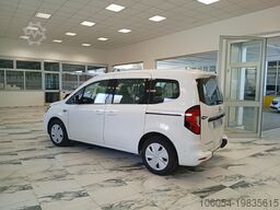 Nissan townstar