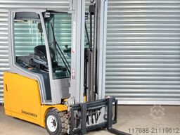 Jungheinrich EFG 220 - Service Neu - Batterie 82% Garantie