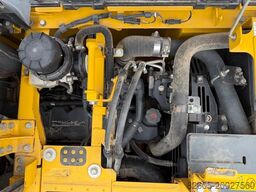 Komatsu PC 228 USLC-11