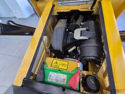 Vermeer S925TX - Mini Skid Steer - LIKE NEW!