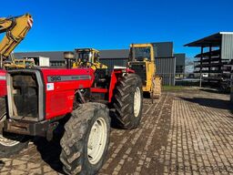 Massey Ferguson 390 4WD tractor