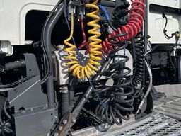 Volvo VOLVO 460 GLOBE DIESEL/LNG 4X2