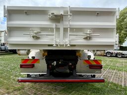Ford DEMODAYS 4x2 Road 1833 Daycab