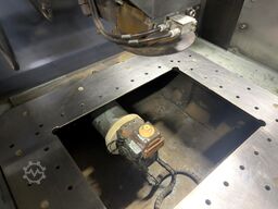 MITSUBISHI FA 10S Advance