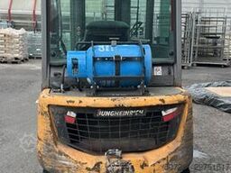 Jungheinrich TFG425s Triplex Motorölverbrauch zu hoch