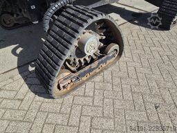 Genie S-45XC TRAX