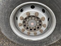 Schmitz SKO 24 Closed Box / SAF / Discbrakes / Steering...