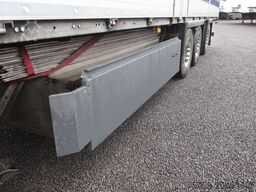 Schmitz Cargobull SCS 24/L-13.62 EB Bordwandsider Staplerhalterung