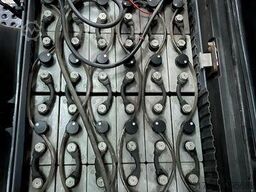 Jungheinrich EFG 215 / Triplex: 4.25m! / SS / 4.168h / 2024