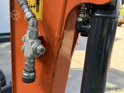 Hitachi ZX26U-6 (9989)