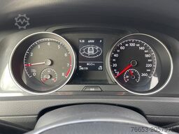 VOLKSWAGEN Golf 1.0 TSI DSG Comfort.*Klima*Navi*Alcantara