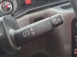 M.A.N. 26.420 TGS 6X2-4 LL LIFT ISOBOX