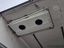 SCANIA P250 CARRIER LAMBERET