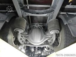 MERCEDES-BENZ 1824 L Koffer 7.2 Seitentür LBW 2t Kamera