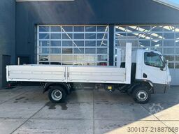 Mercedes-Benz Accelo 915 4x2 Flatbed with Dropsides