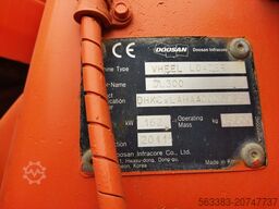 Doosan DL300