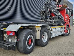 MAN TGS 26.400 / 6x4H-2 / HMF Z KRAAN + CONTAINERSY...