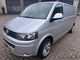Volkswagen Transporter 2.0 TDI L2H3