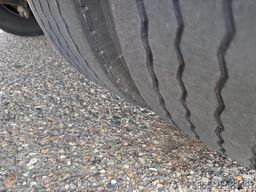Meert Semi Curtainside / SAF / Double Tires