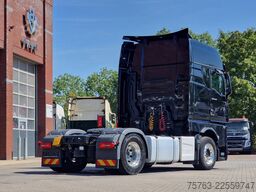 MAN TGX 18.520 4x2 - Full spec - Retarder - Night c...