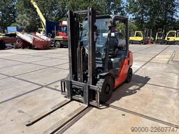 Toyota 02-8FGF25 2500 kg LPG heftruck