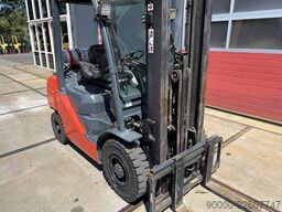 Toyota 02-8FGF25 2500 kg LPG heftruck