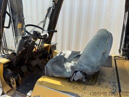 CATERPILLAR DP45 Diesel / Seitenschieber + Zinkenverstellung