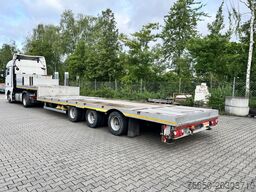 Möslein STO 3 Schwebheim  3 Achs Satteltieflader