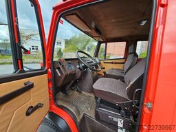 MERCEDES-BENZ 711D Vario Doka Thoma Feuerwehr