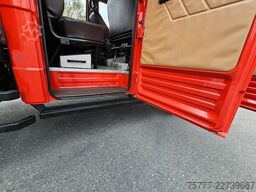 MERCEDES-BENZ 711D Vario Doka Thoma Feuerwehr