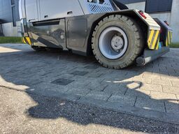 JMG MC 130S