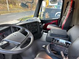 VOLVO FMX 420 8x4 Montagekran 29m + JIB+Seilwinde