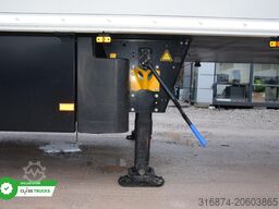 SCHMITZ CARGOBULL SKO FP 60 ThermoKing SLXi 300