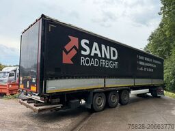 KRONE SDR /  Schiebeplane + Bordwände