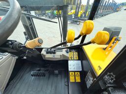 JCB 940 / TRIPLEX 4500 / FREE-LIFT NEW TIRES