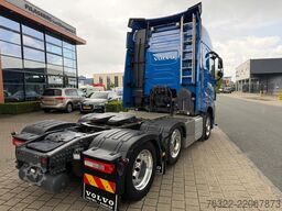 Volvo FH 500 GLOBETROTTER 6X2 I-SAVE GESTUURDE VOORLO...