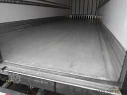 DAF CF 400/6x2/ Tiefkühler Lamberet