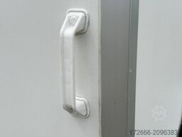 Blyss F2030HTD | RAMPE | SEITENTÜR 305X150X180CM 2000KG KOFFERANHÄNGER