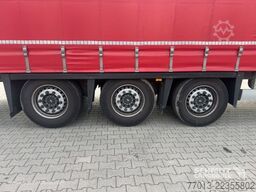 Schmitz Cargobull Curtainsider Mega