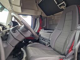 Volvo FH 13.420 Globetrotter XL 4x2 - Box - Loadlift ...