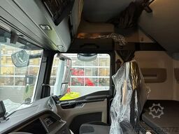 MAN TGX 33.520 6x4 BL FASSI F485RA.2.28