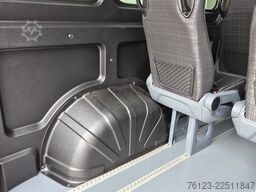 PEUGEOT Boxer  Hochraum 9 Sitzer L3H2 verglast BlueHDi