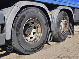 MAN 26.440 TGX 6X2 TAILLIFT