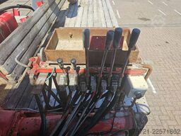 SCANIA R480 6X2 MANUAL CRANE